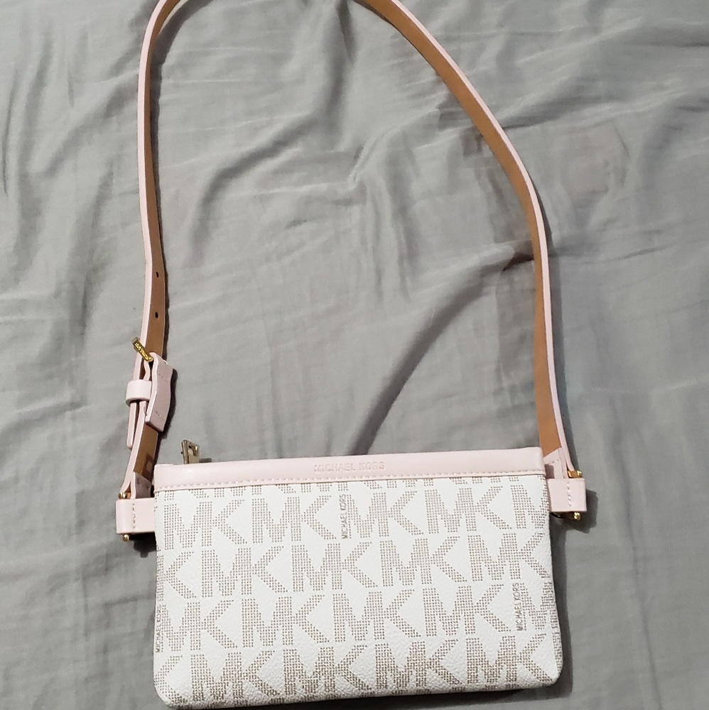 Fanny pack